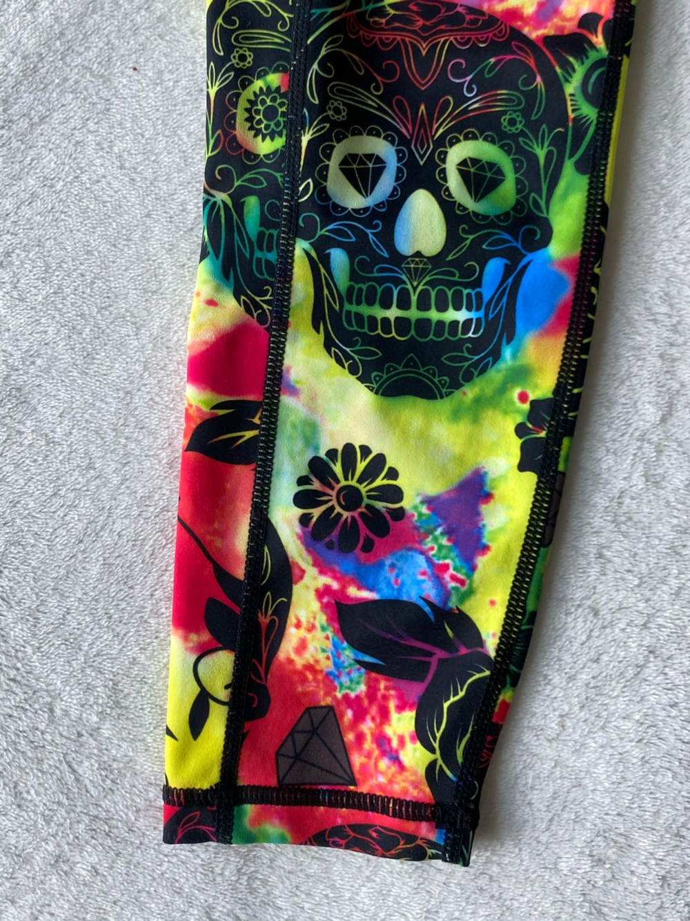 Constantly Varied Gear TIE DYE SKULL LEGGINGS Medium - Picture 9 of 16